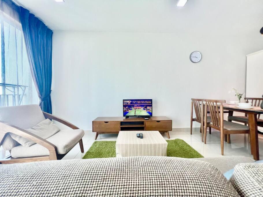 T3 1-10 Pax Trefoil 2Room Setia Alam Cozy Home Wifi Tv Ngoại thất bức ảnh